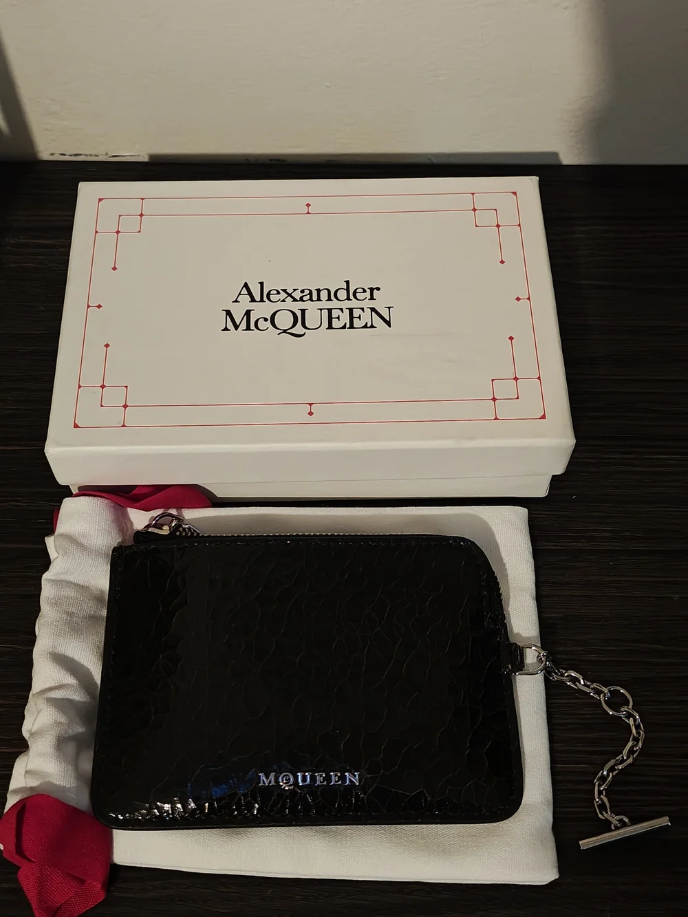Alexander McQUEEN Black Patent Leather Zip Card Case with Chain